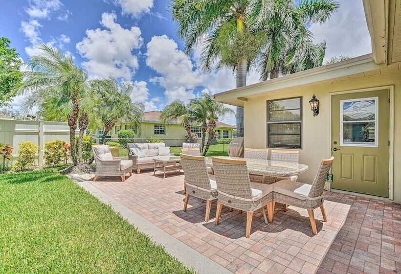 Charming Naples Home W/ Patio ~ 5 Mi To Beach
