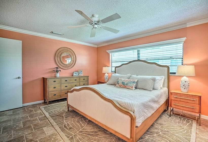 Charming Naples Home W/ Patio ~ 5 Mi To Beach