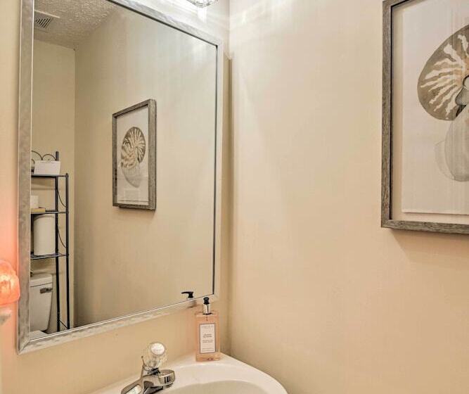 Charming Nashville Home ~ 6 Mi To Downtown!