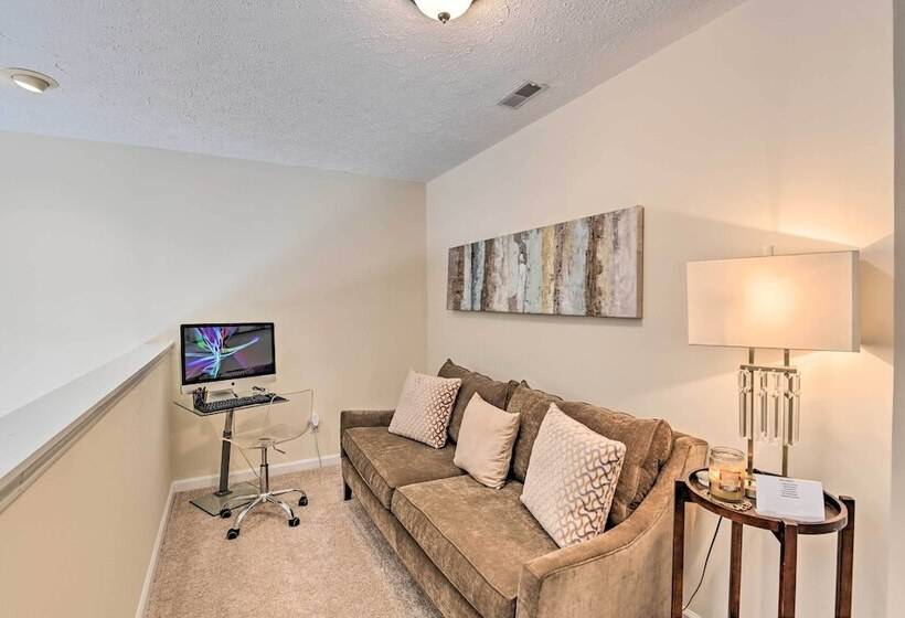 Charming Nashville Home ~ 6 Mi To Downtown!