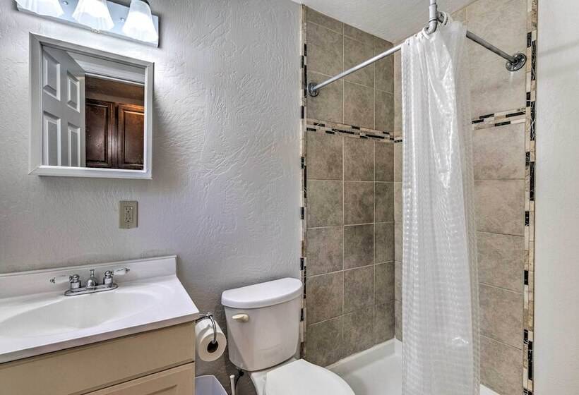 Reno Home W/ Deck: 1 Mi To Riverwalk District!