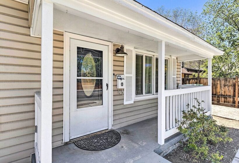 Reno Home W/ Deck: 1 Mi To Riverwalk District!