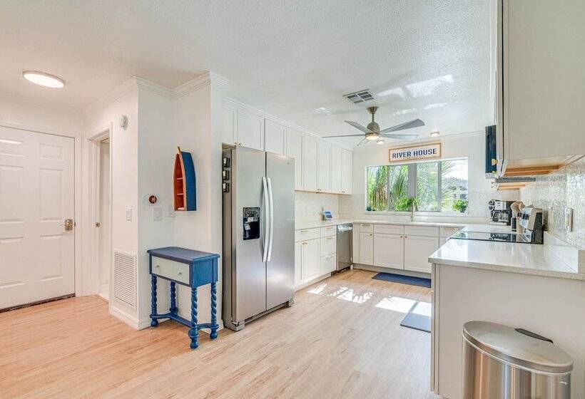 Riverfront Home W/ Boat Dock & Kayaks!