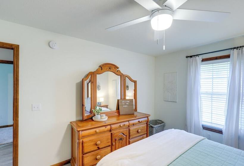 Charming Stanwood Home On Muskegon River!