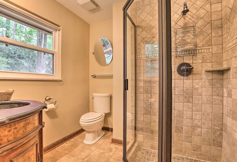 Charming Tallahassee Family Hideaway: 5 Mi To Fsu!