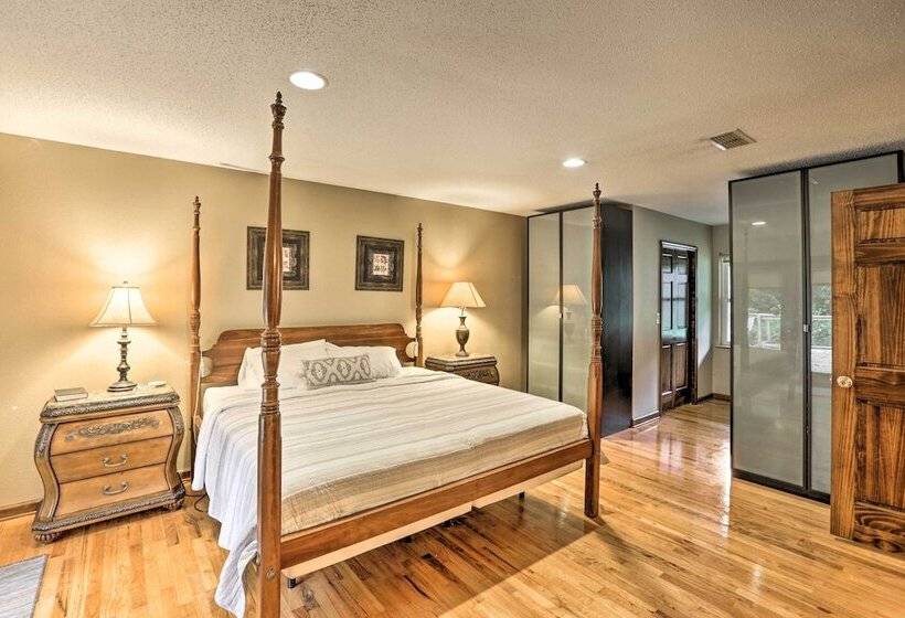 Charming Tallahassee Family Hideaway: 5 Mi To Fsu!