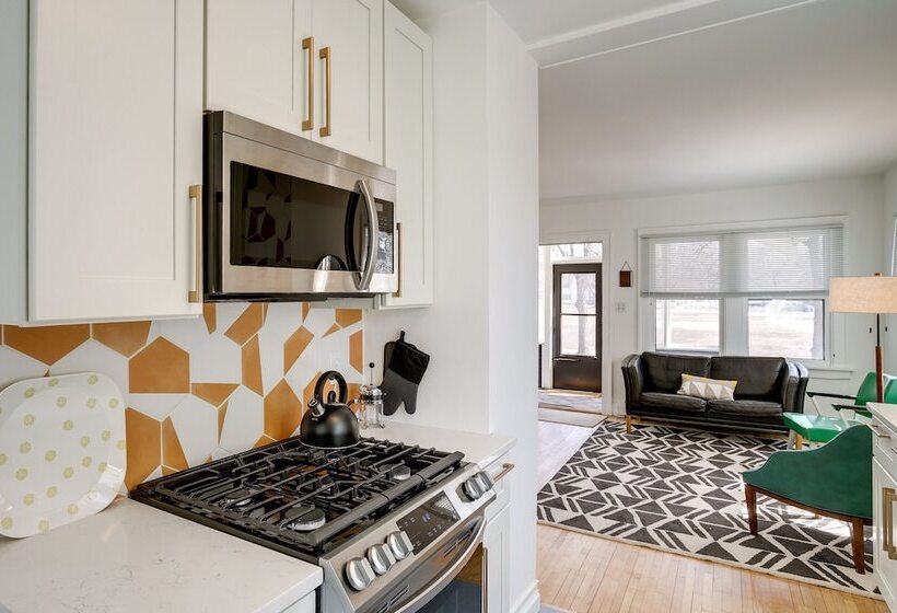 Updated Minneapolis Home In Howe Neighborhood!