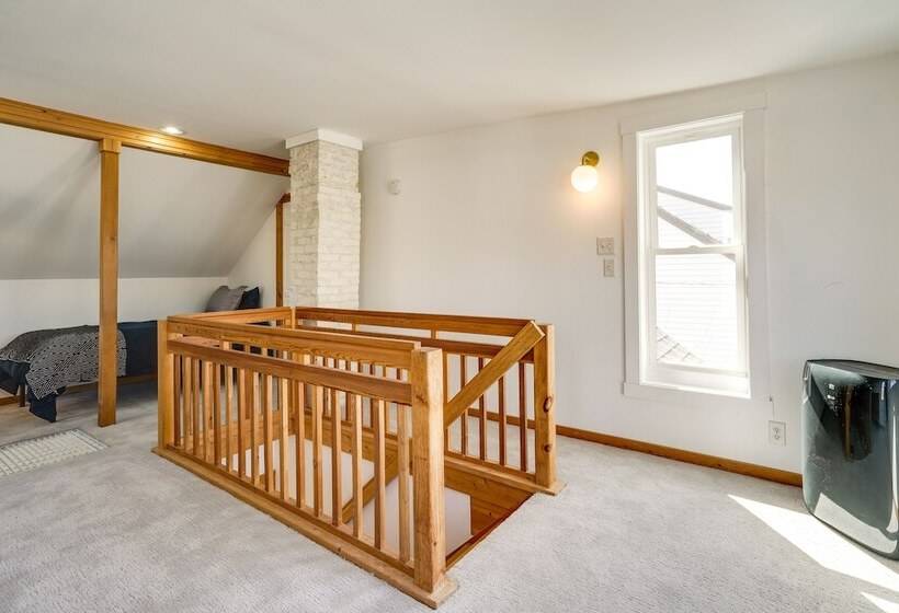 Updated Minneapolis Home In Howe Neighborhood!