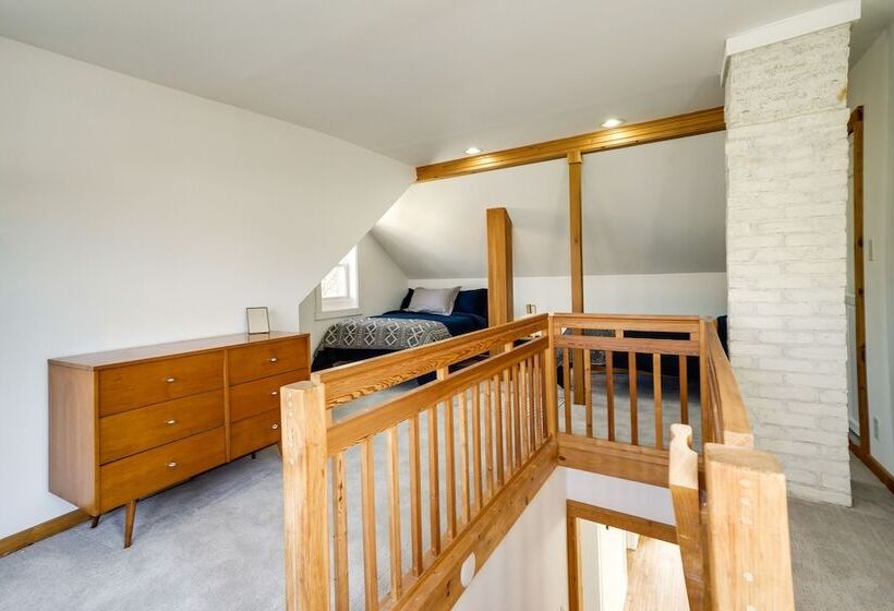 Updated Minneapolis Home In Howe Neighborhood!