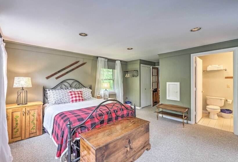 Charming Wilmington Cabin, 8 Mi. To Mt Snow!