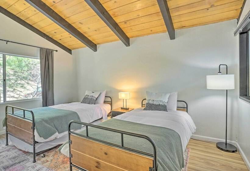 Chic A Frame Treehouse   3 Mi To Village!