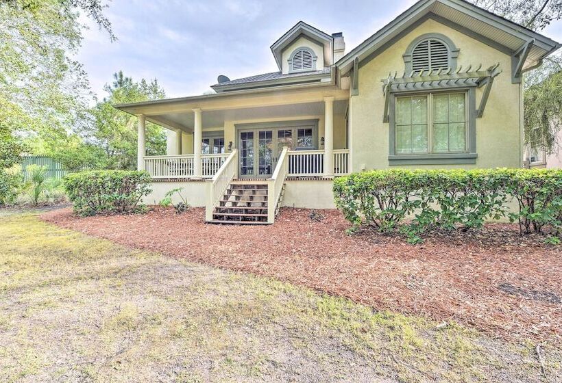 7 Mi To Beach: Bluffton Cottage W/ Furnished Patio