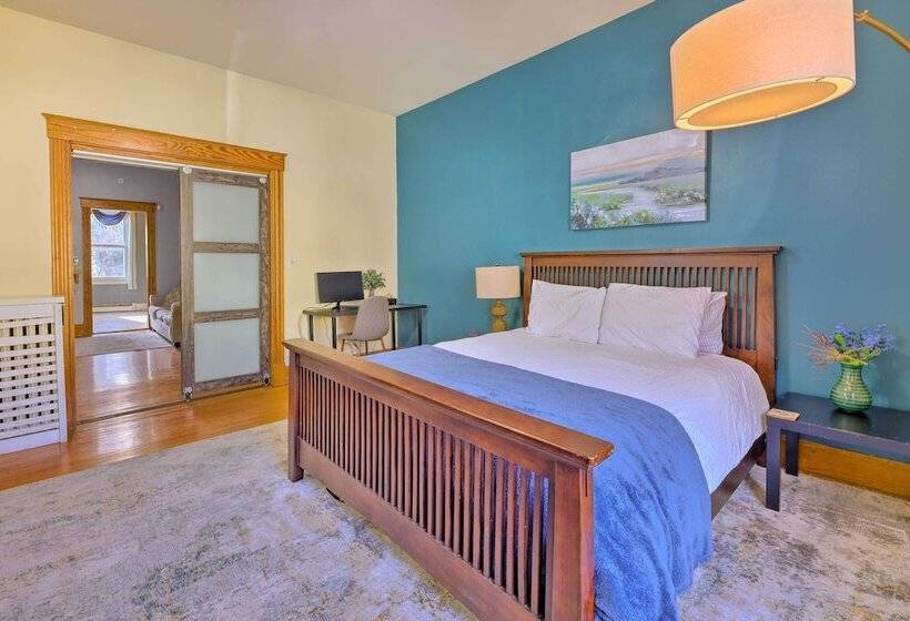 Cincinnati Home W/ Deck & Private Hot Tub!