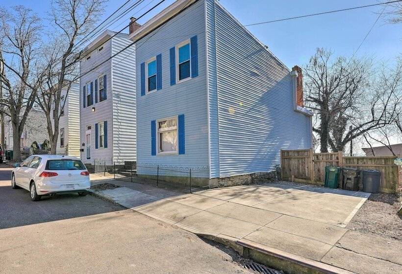 Cincinnati Home W/ Deck & Private Hot Tub!