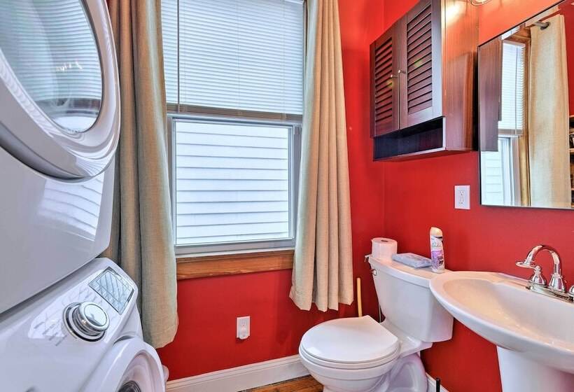 Cincinnati Home W/ Deck & Private Hot Tub!