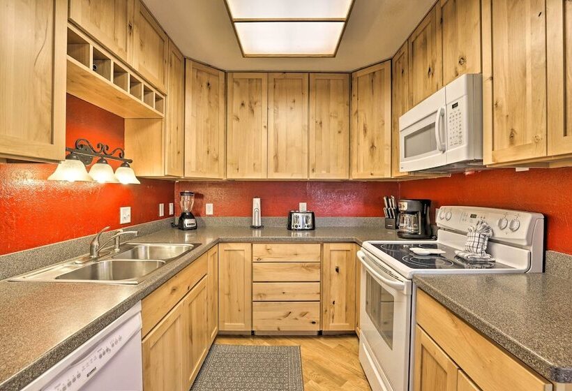 10 Mi To Keystone Resort: Cabin W/ Hot Tub!