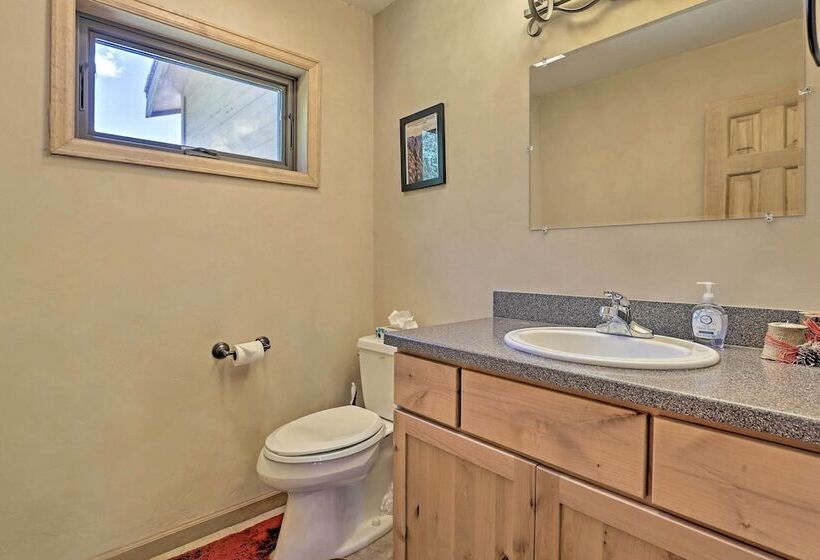 10 Mi To Keystone Resort: Cabin W/ Hot Tub!