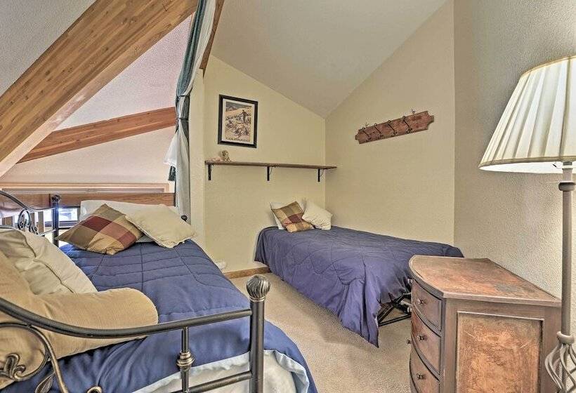 10 Mi To Keystone Resort: Cabin W/ Hot Tub!