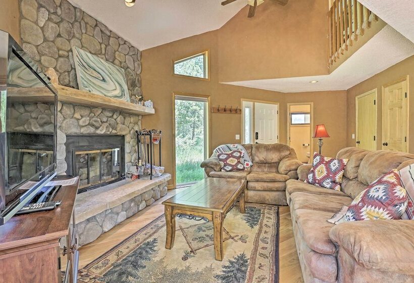 10 Mi To Keystone Resort: Cabin W/ Hot Tub!