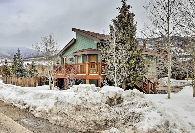 Silverthorne Home W/ Views: Walk To Trails!