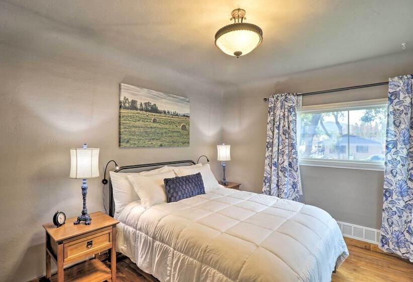 Comfy & Cozy Kalispell Home: Walk To Downtown