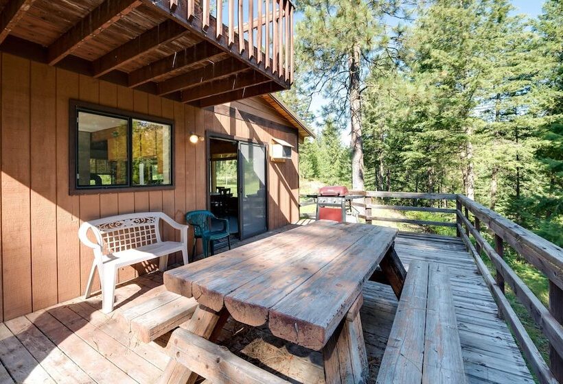 Conconully Cabin On 42 Private Acres Near Hiking!