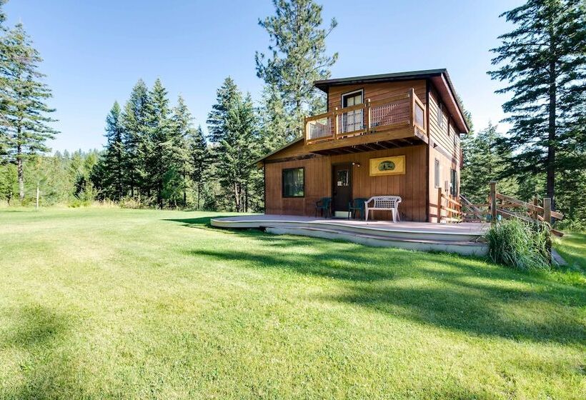 Conconully Cabin On 42 Private Acres Near Hiking!