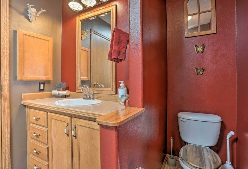 Cozy Black Hills Home On 13 Acres W/ Deck & Views!