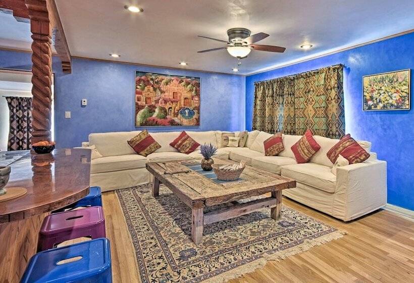 Cozy  Blue Adobe  W/ Steam Room 2 Mi. From Taos!