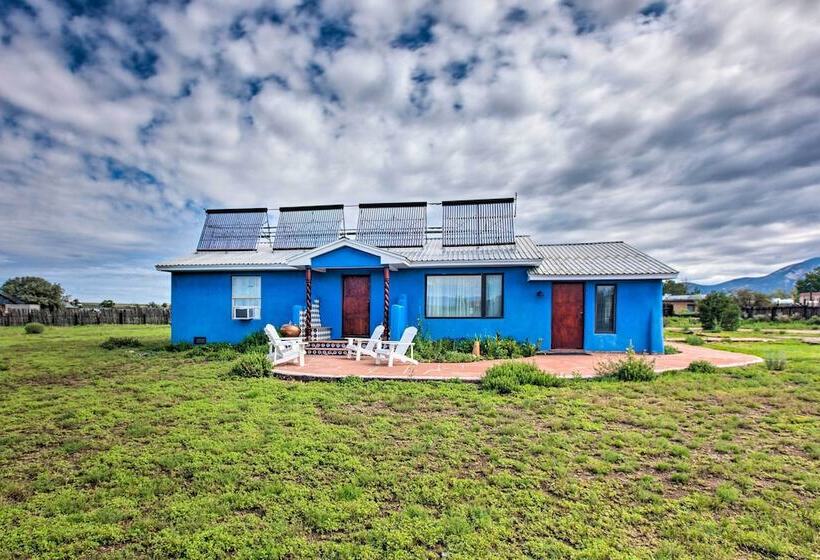 Cozy  Blue Adobe  W/ Steam Room 2 Mi. From Taos!
