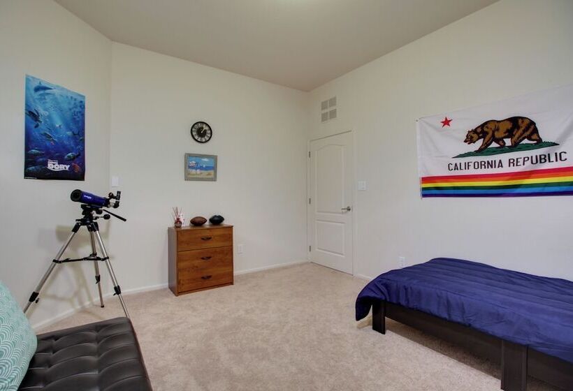 Clearlake Oaks Home W/ Game Room, Dock & Deck