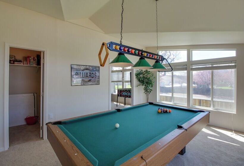 Clearlake Oaks Home W/ Game Room, Dock & Deck