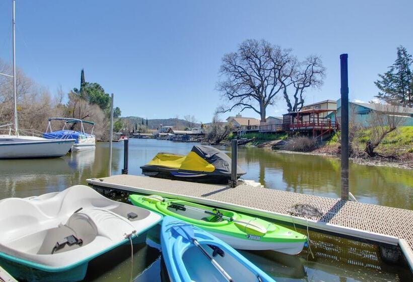 Clearlake Oaks Home W/ Game Room, Dock & Deck
