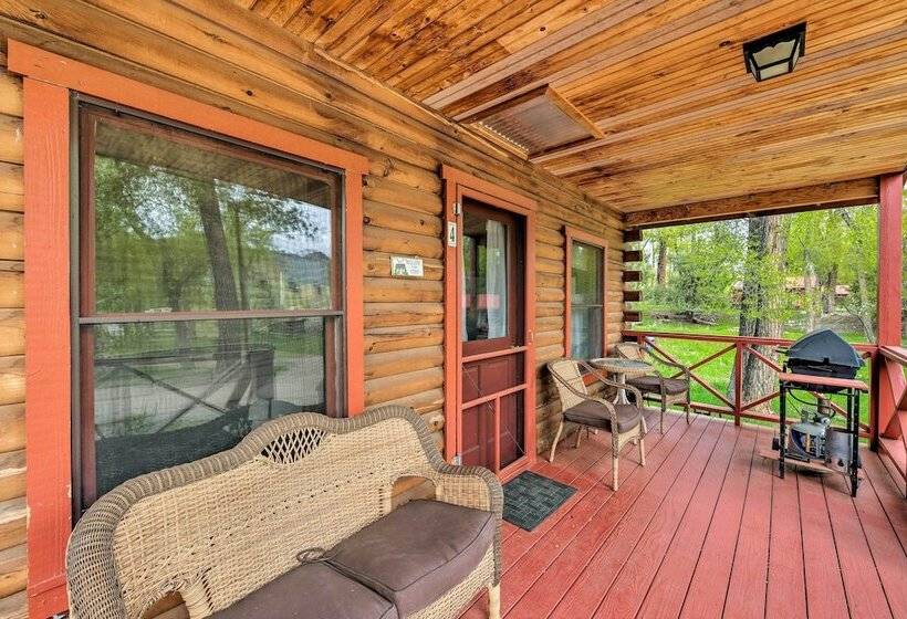 Cozy Colorado Cabin W/ Deck, Grill & River Access!
