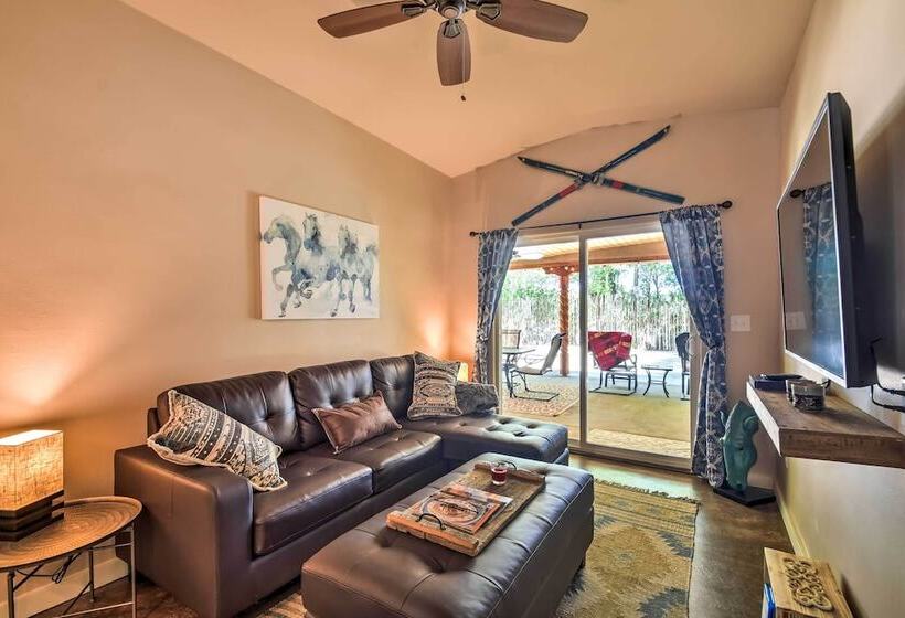 Cozy Home W/ Media Room: Short Walk To Taos Plaza!