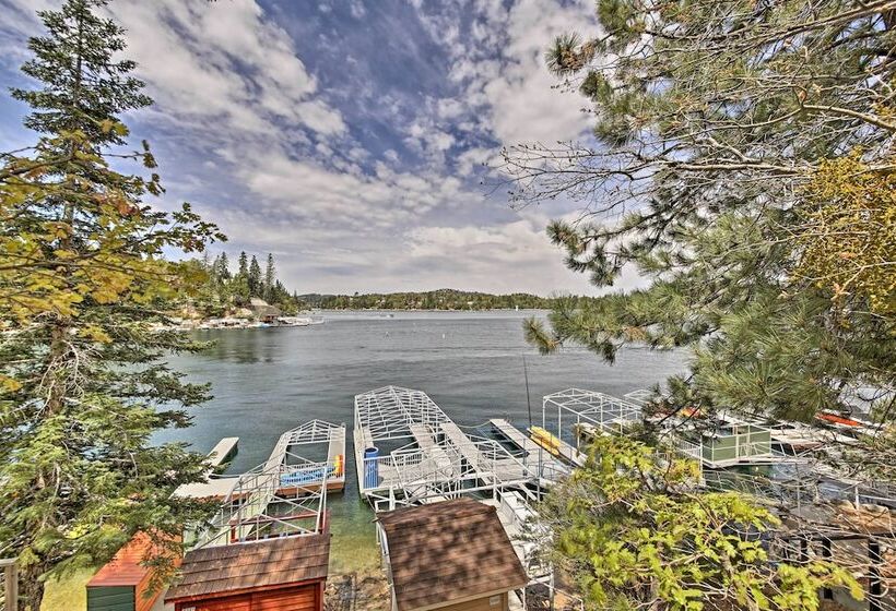 Cozy Lake Arrowhead Cabin W/ Hot Tub & Deck!