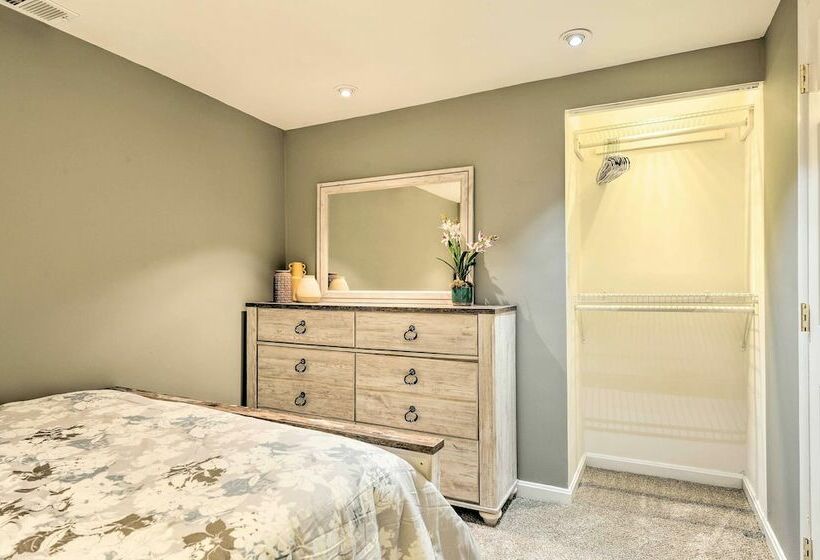 Cozy Lakeside Maryland Home 12 Mi To Dtwn!