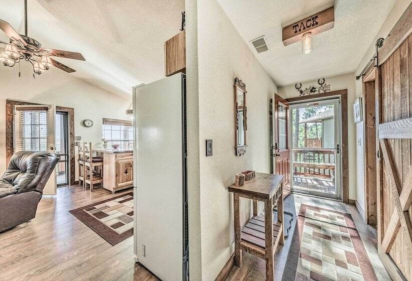 Cozy & Modern Ruidoso Cabin W/ Stellar Views!