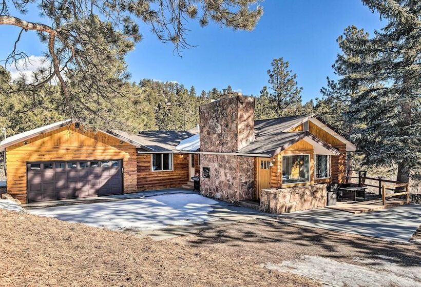 Cozy Mountain Escape: Pet Friendly Bailey Cabin