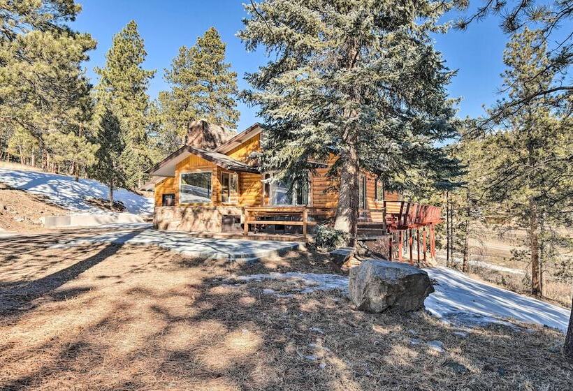 Cozy Mountain Escape: Pet Friendly Bailey Cabin