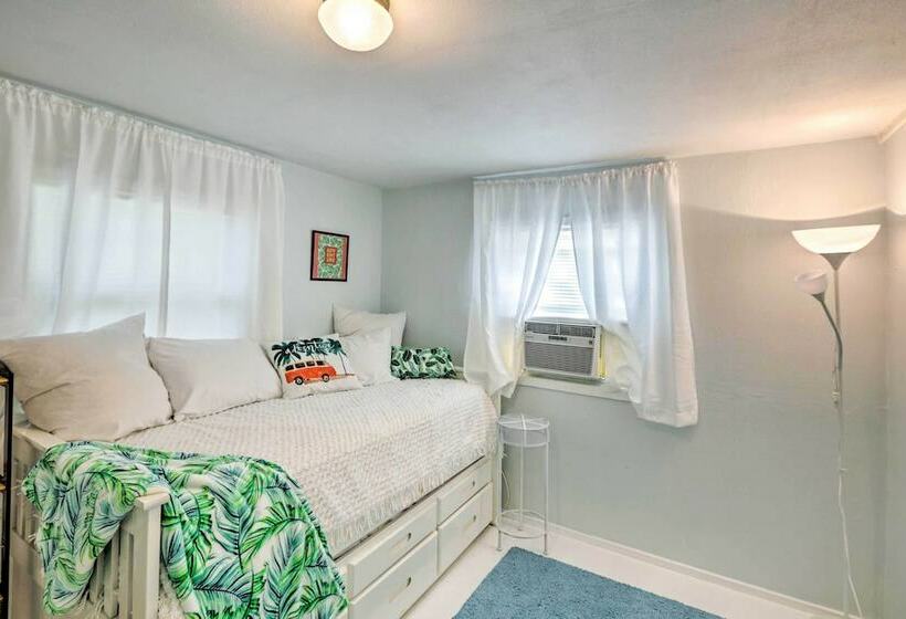 Cozy Obrien Home W/ Fire Pit & Patio Near Rivers!