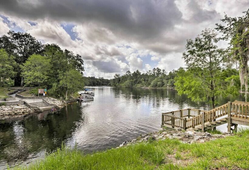 Cozy Obrien Home W/ Fire Pit & Patio Near Rivers!