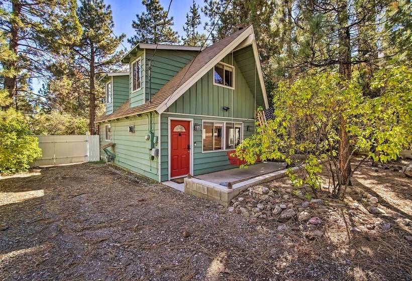 3 Mi To Lake: Sugarloaf Cabin W/ Deck & Yard