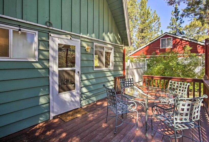 3 Mi To Lake: Sugarloaf Cabin W/ Deck & Yard