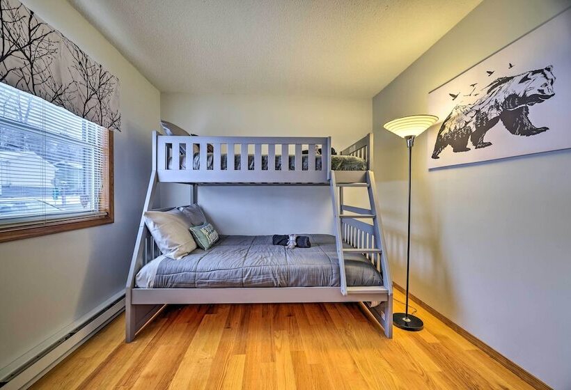 Cozy Tobyhanna Home W/ Community Amenities!