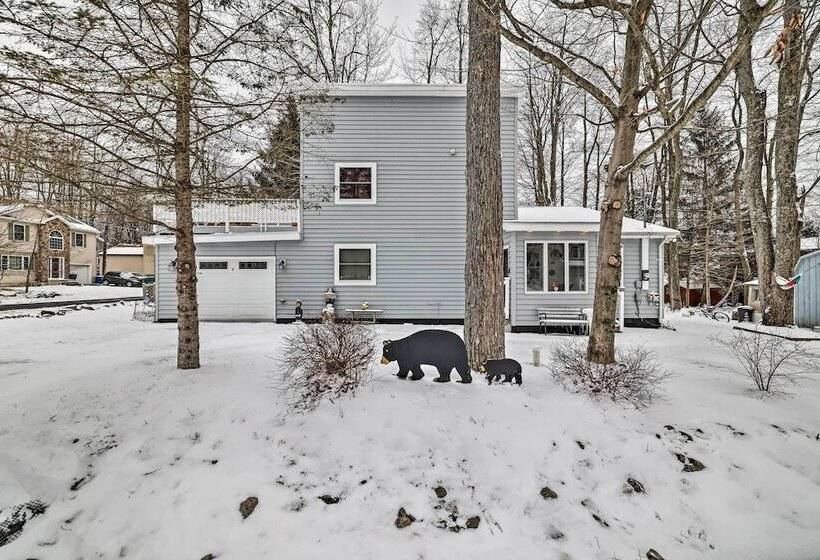 Cozy Tobyhanna Home W/ Community Amenities!