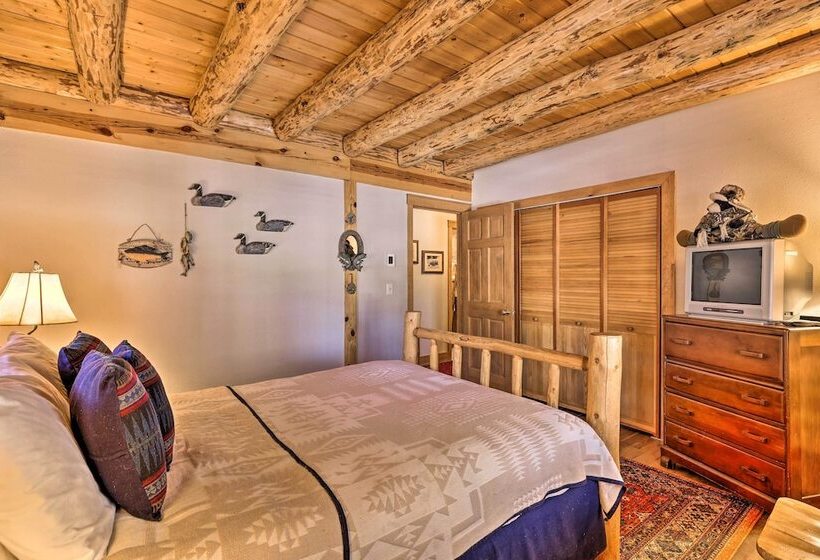 Breckenridge Cabin W/ Hot Tub: Ski & Hike!