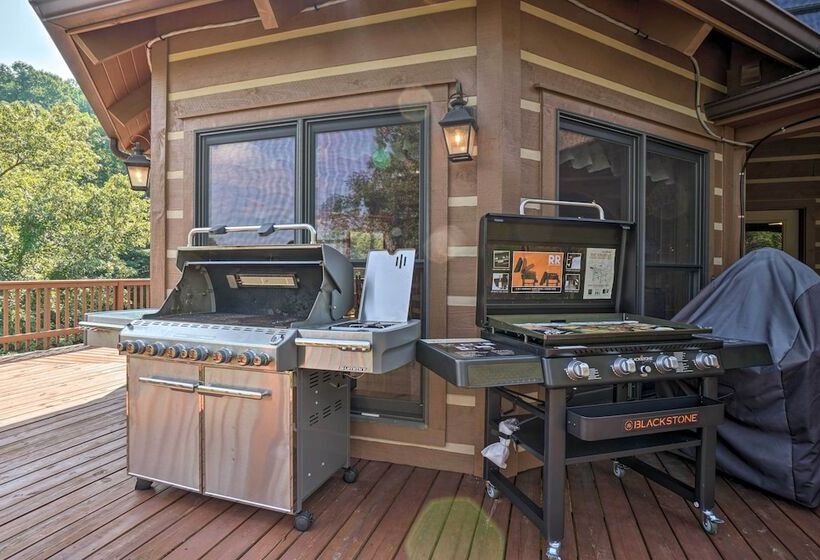 Custom Cabin W/ 12 Acres On Dale Hollow Lake!