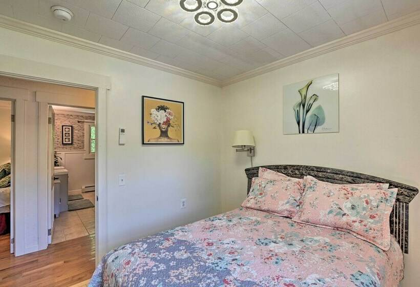 Cute Ellsworth Home W/ Deck, 16 Mi To Acadia!