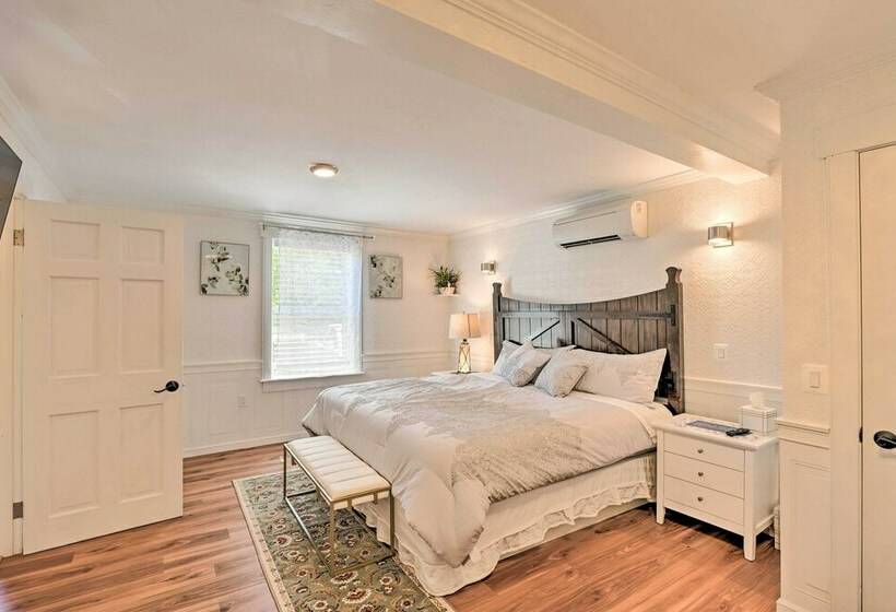 Cute Ellsworth Home W/ Deck, 16 Mi To Acadia!